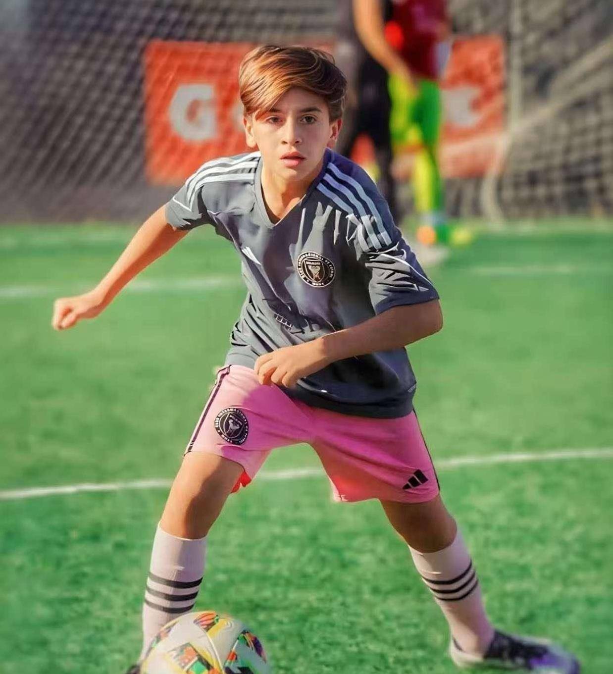 亿德体育官方app下载-Ming连续十二场比赛得分超过问鼎冠军梅西迎来五赛季高光表现，现场解说直呼：圣安东尼奥马刺转会期强势反弹的简单介绍